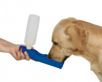 Reisetrinkflasche für unterwegs für Hunde und Katzen geeignet Reisetrinkflasche für unterwegs für Hunde und Katzen geeignet